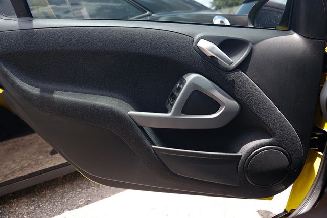 2008 smart Fortwo 2dr Coupe Pure - 23045478 - 31