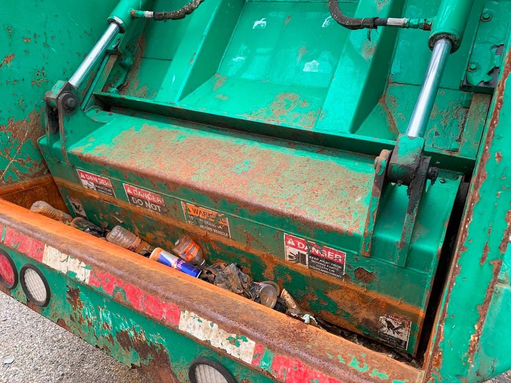 2008 Sterling ACTERRA  REAR LOADER SINGLE HOPPER GARBAGE TRUCK  MECHANIC SPECIAL - 19984361 - 12