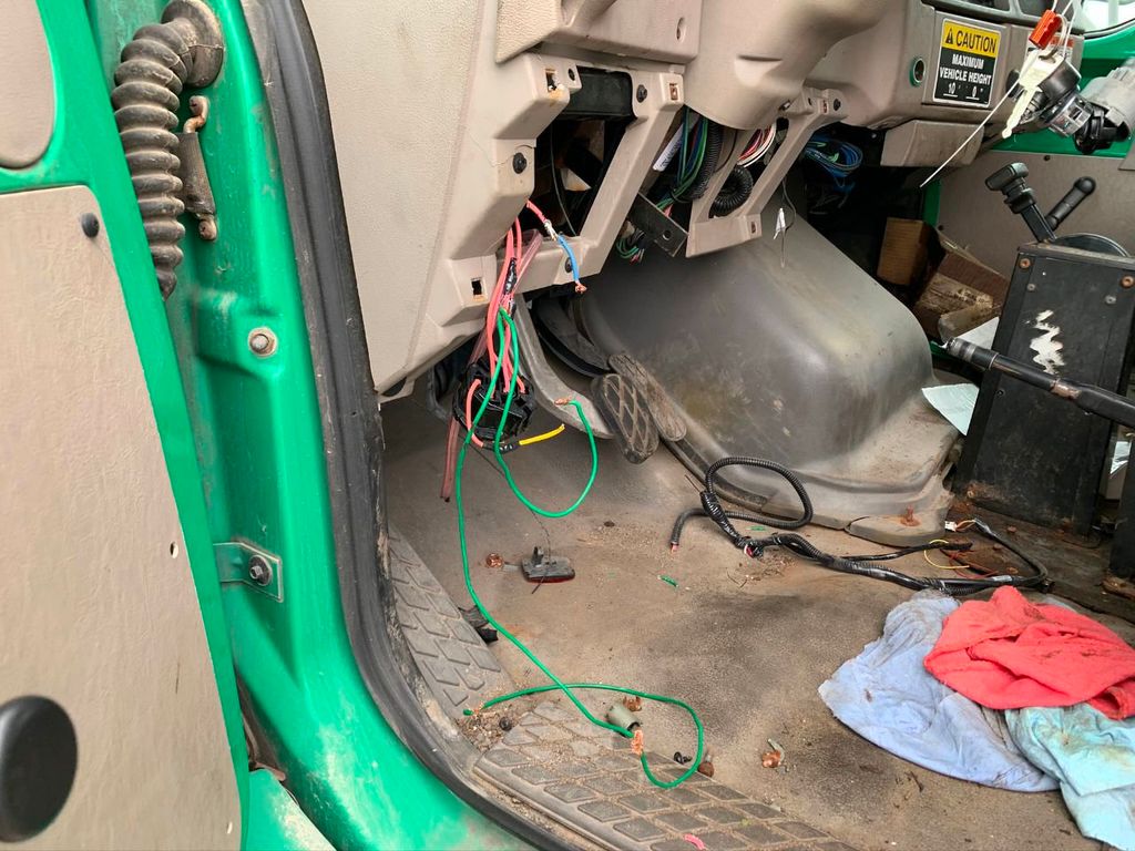 2008 Sterling ACTERRA  REAR LOADER SINGLE HOPPER GARBAGE TRUCK  MECHANIC SPECIAL - 19984361 - 35