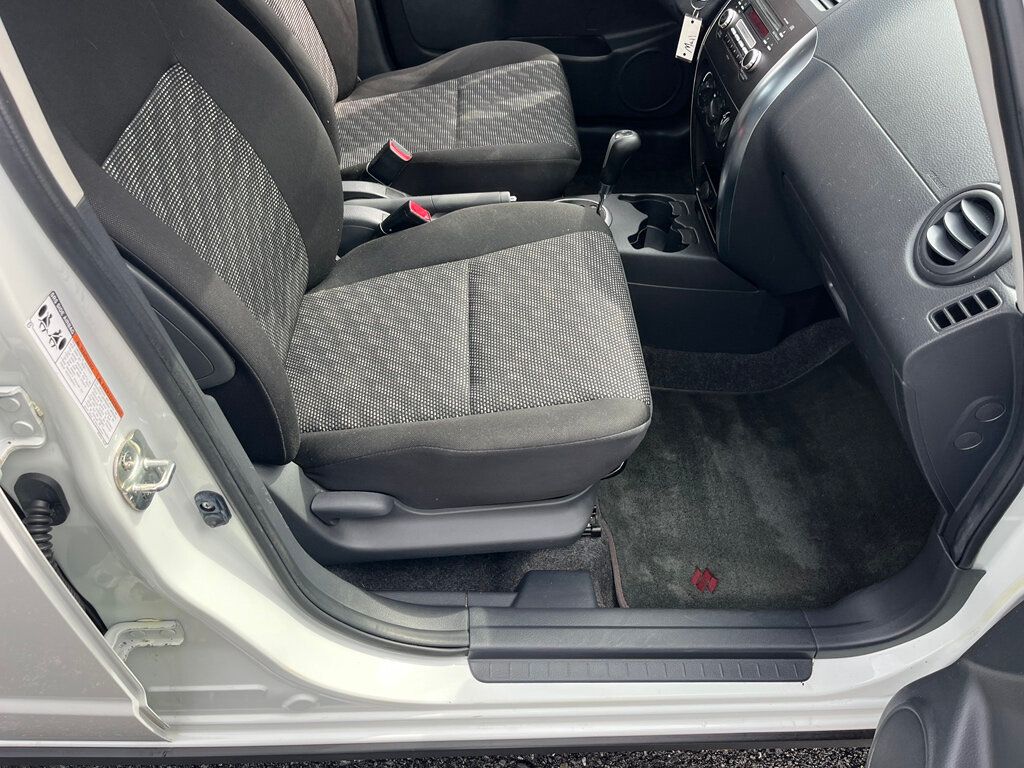 2008 Suzuki SX4 AWD, Reliable and Fuel Efficient - 23001290 - 13