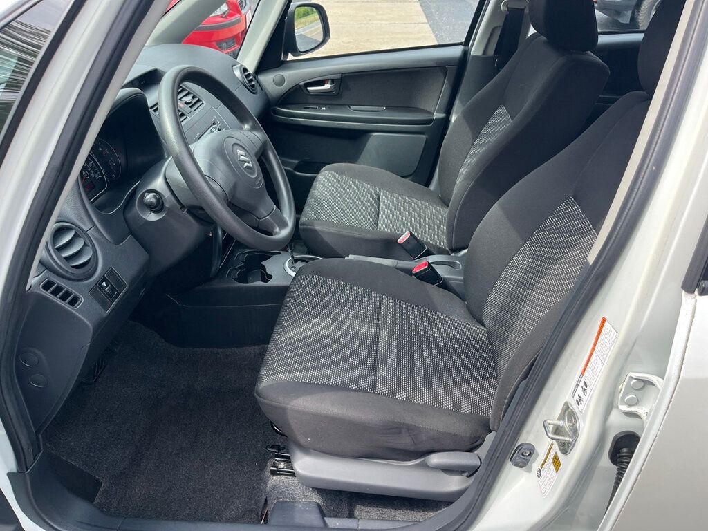 2008 Suzuki SX4 AWD, Reliable and Fuel Efficient - 23001290 - 30