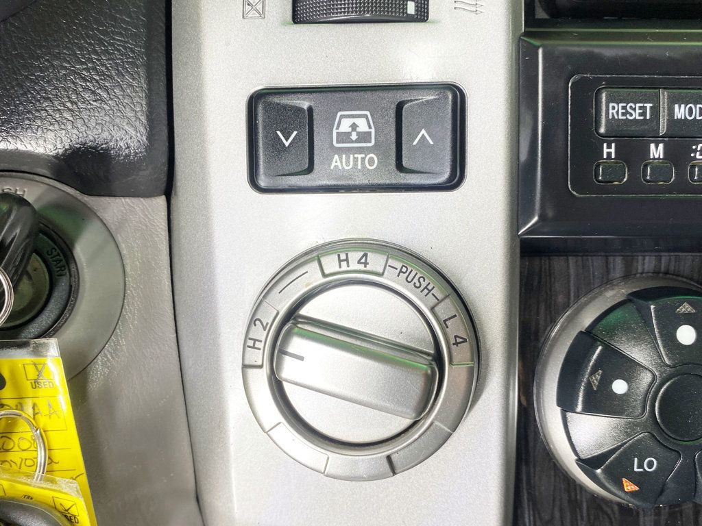 2008 Toyota 4Runner 4WD V6 Limited photo 26
