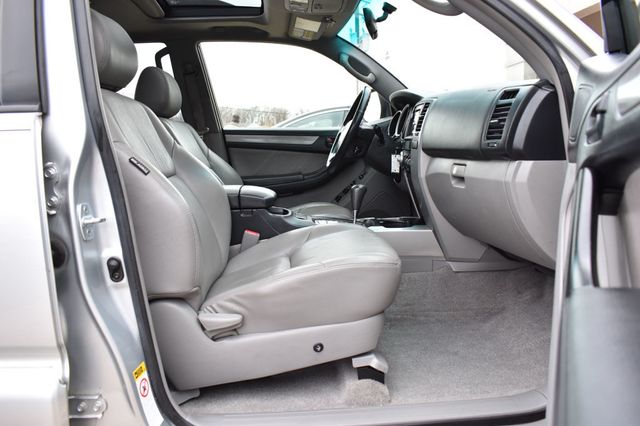 2008 Toyota 4Runner 4WD 4dr V6 SR5 - 22986943 - 16