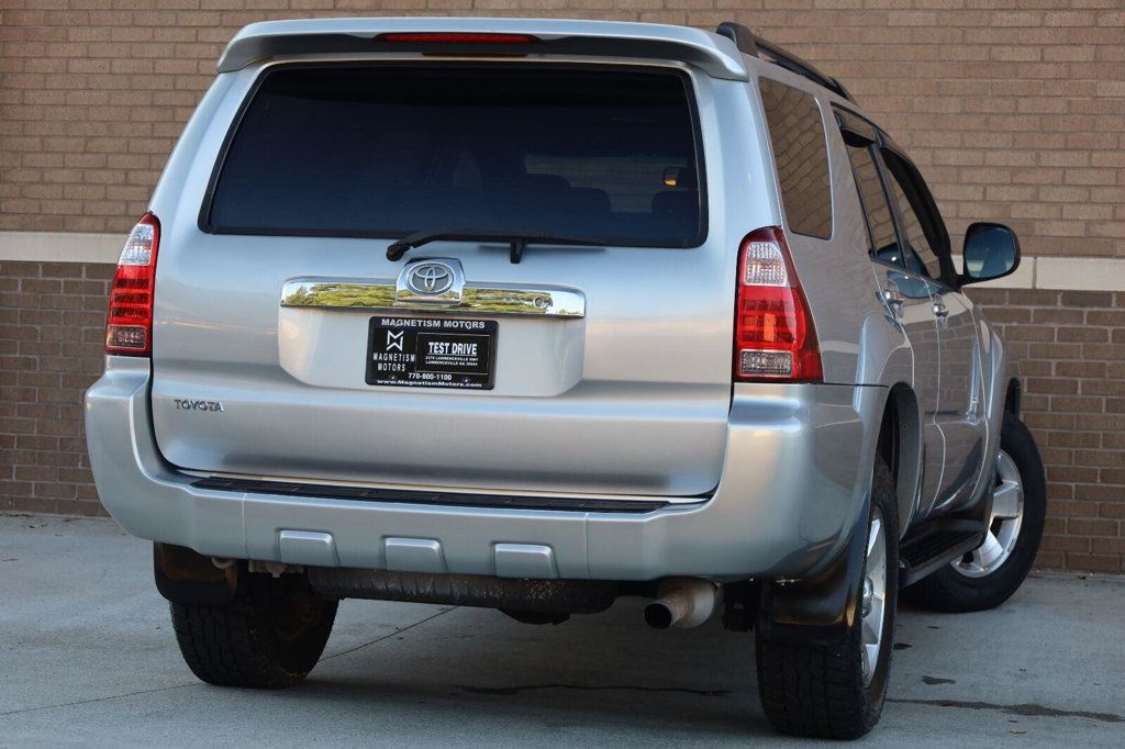 Toyota 4Runner photo 11