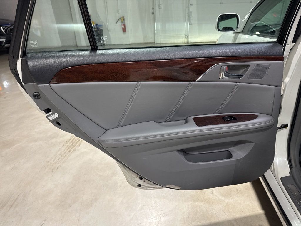 2008 Toyota Avalon 4dr Sedan Limited - 22982524 - 32