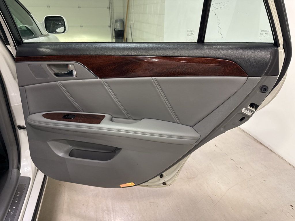 2008 Toyota Avalon 4dr Sedan Limited - 22982524 - 37