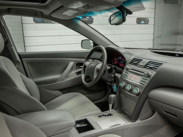 2008 Toyota Camry 4dr Sedan I4 Automatic LE - 22976943 - 11