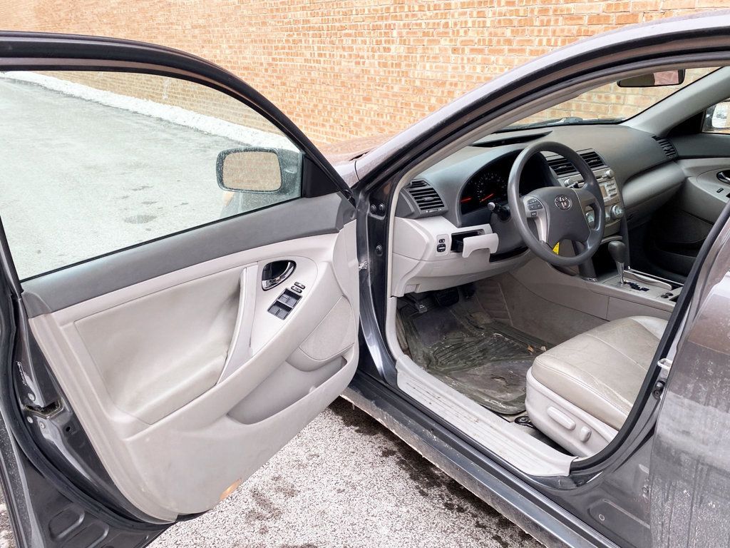 2008 Toyota Camry 4dr Sedan I4 Automatic LE - 22981325 - 4