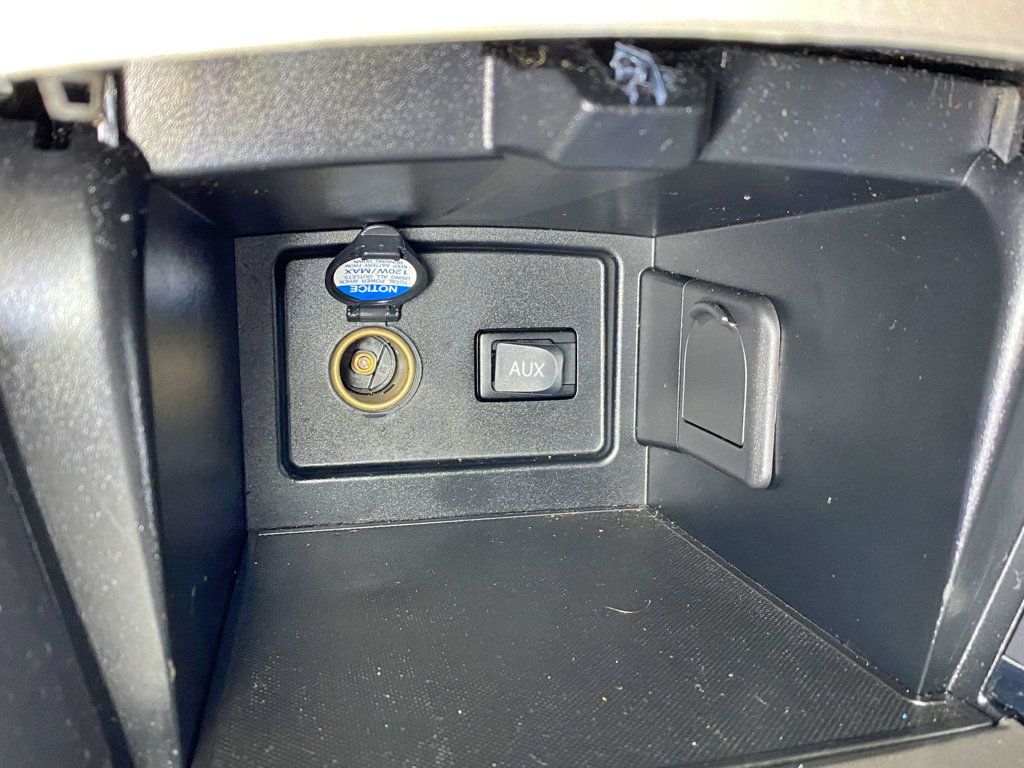 2008 Toyota Camry 4dr Sedan V6 Automatic LE - 23003736 - 29