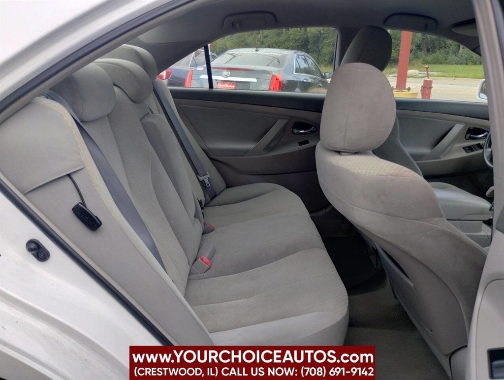 2008 Toyota Camry Base 4dr Sedan 5A - 22896451 - 17