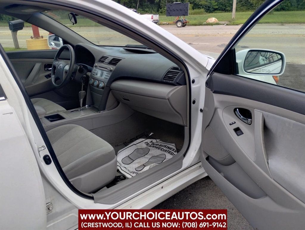 2008 Toyota Camry Base 4dr Sedan 5A - 22896451 - 18