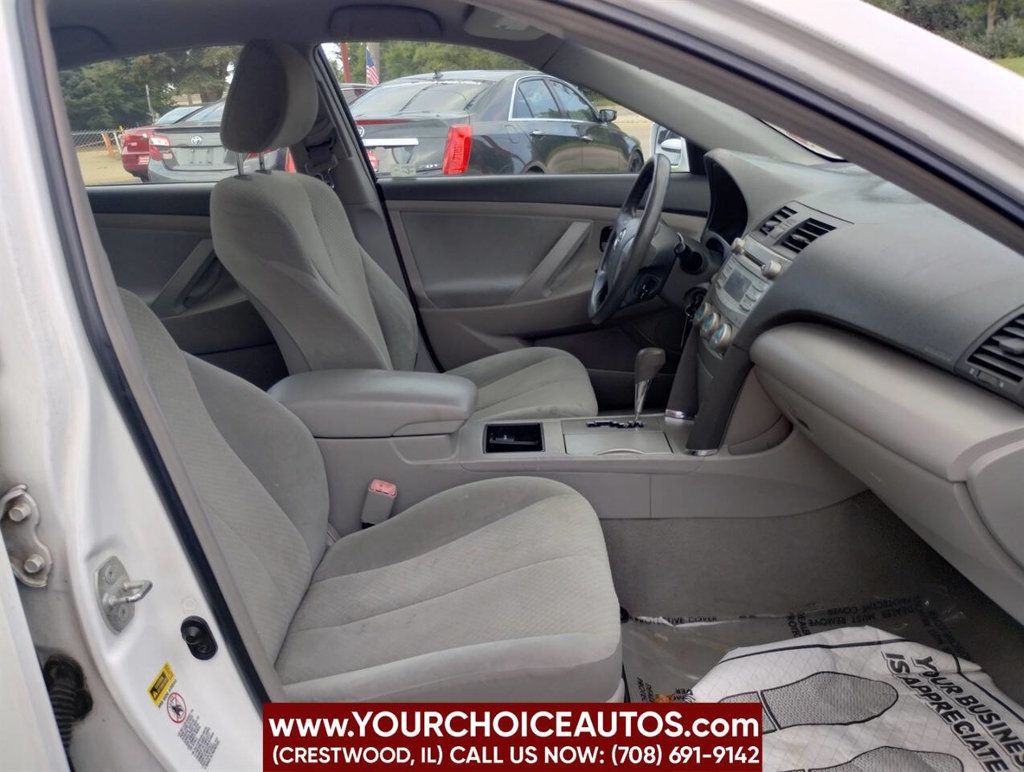 2008 Toyota Camry Base 4dr Sedan 5A - 22896451 - 19