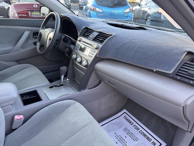 2008 Toyota Camry LE 4dr Sedan 5A - 23055541 - 17