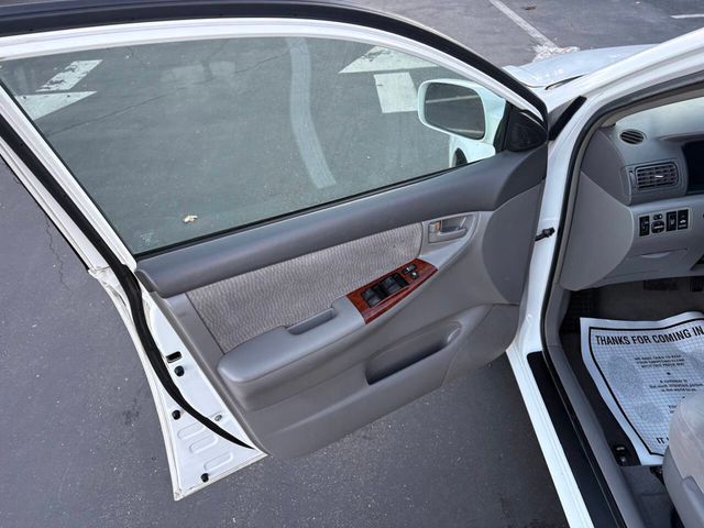 2008 Toyota Corolla 4dr Sedan Automatic LE - 22968421 - 14