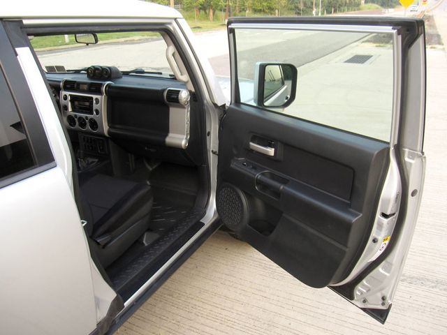 2008 Toyota FJ Cruiser 4WD 4dr Automatic - 23055405 - 22