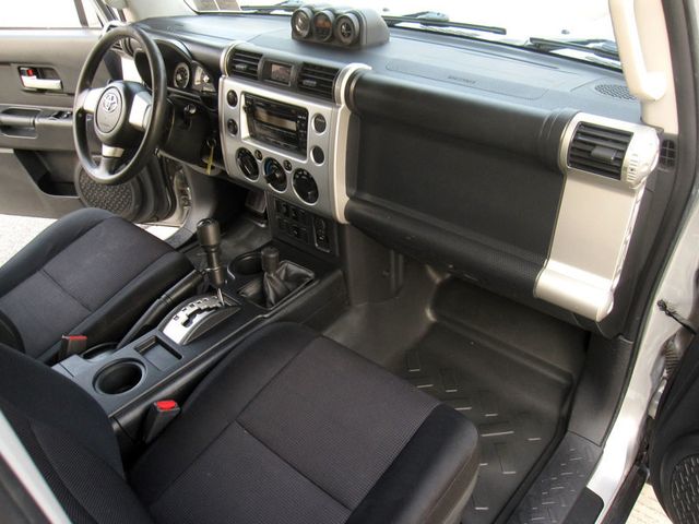 2008 Toyota FJ Cruiser 4WD 4dr Automatic - 23055405 - 24