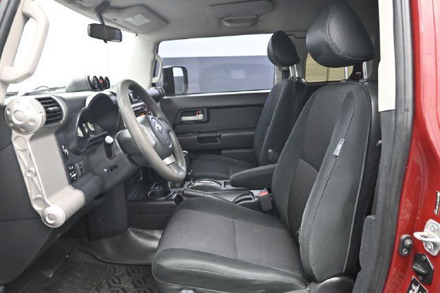 2008 Toyota FJ Cruiser 4WD 4dr Manual - 23091554 - 6