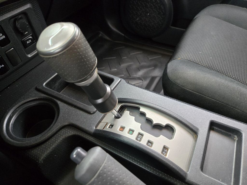 2008 Toyota FJ Cruiser RWD 4dr Automatic - 22901729 - 19