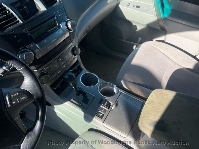 2008 Toyota Highlander 4WD 4dr Sport - 22962660 - 8