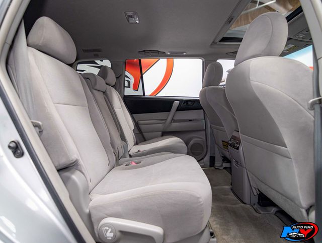 2008 Toyota Highlander CLEAN CARFAX, ONE OWNER, 4X4, SUNROOF, TOW PKG, ROOF RAILS - 22949127 - 21
