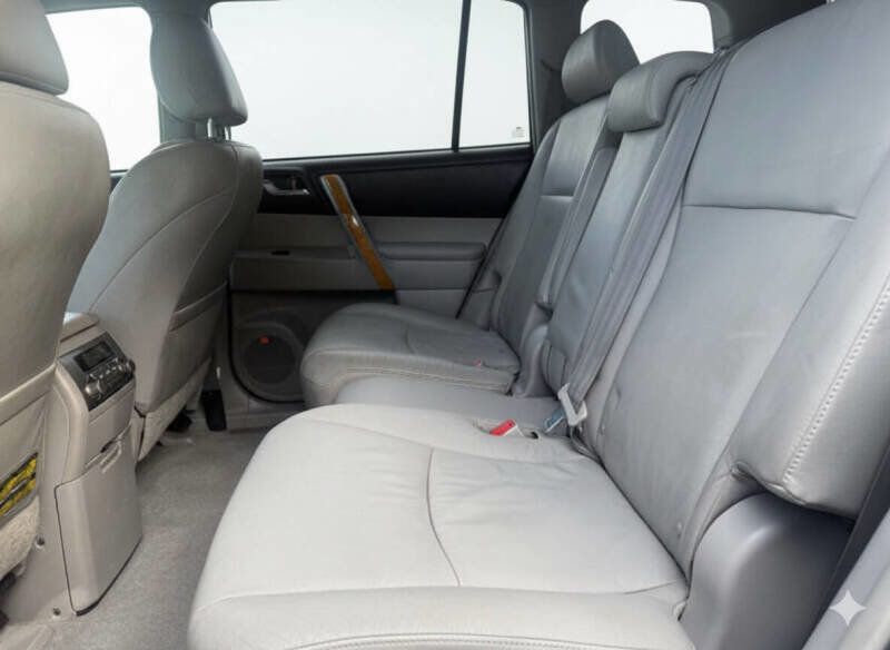 2008 Toyota Highlander Hybrid Third-Row Seating - Hybrid SUV - AWD Confidence - 22934066 - 12
