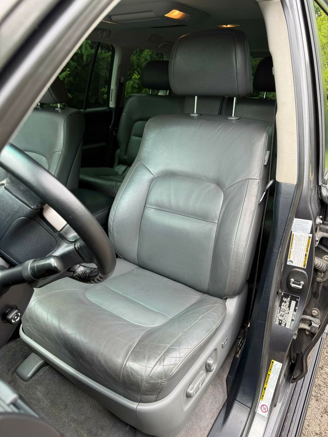 2008 Toyota Land Cruiser 200 Series, Upgrade Package! Third Row, Cool Box - 23031489 - 16