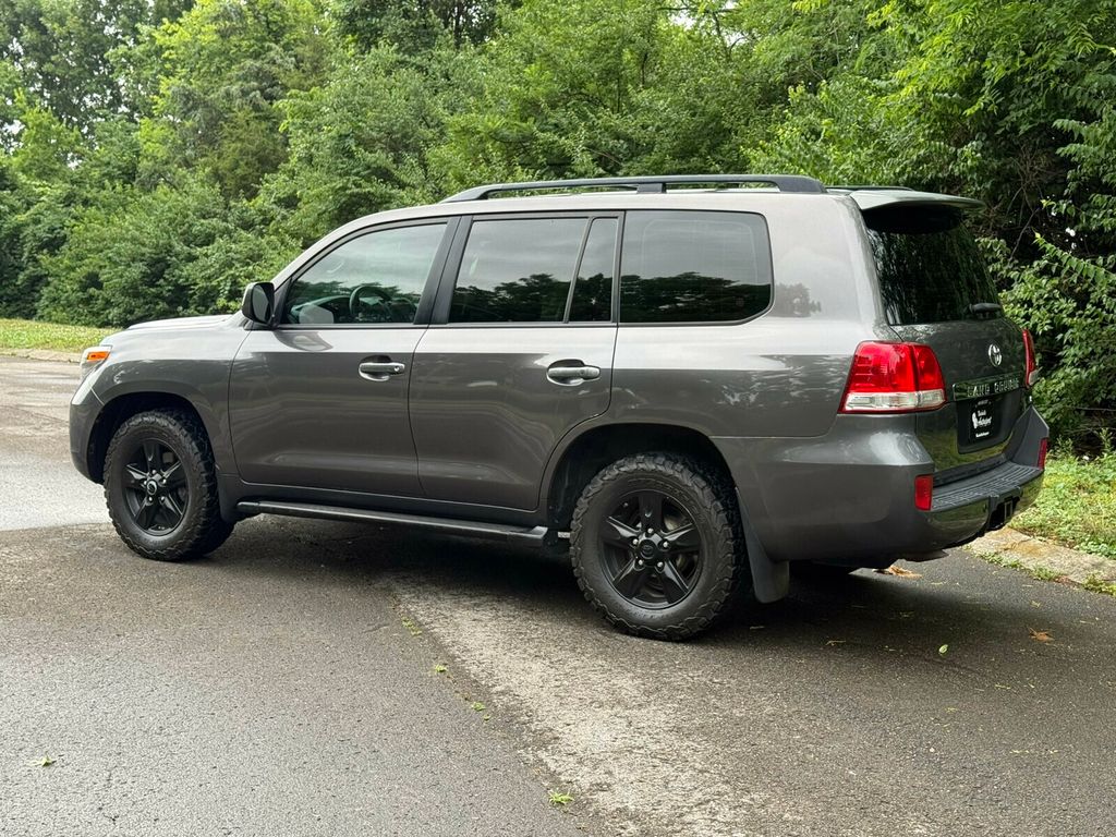 2008 Toyota Land Cruiser 200 Series, Upgrade Package! Third Row, Cool Box - 23031489 - 4