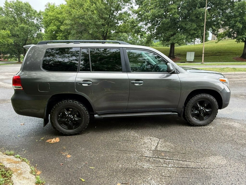 2008 Toyota Land Cruiser 200 Series, Upgrade Package! Third Row, Cool Box - 23031489 - 8
