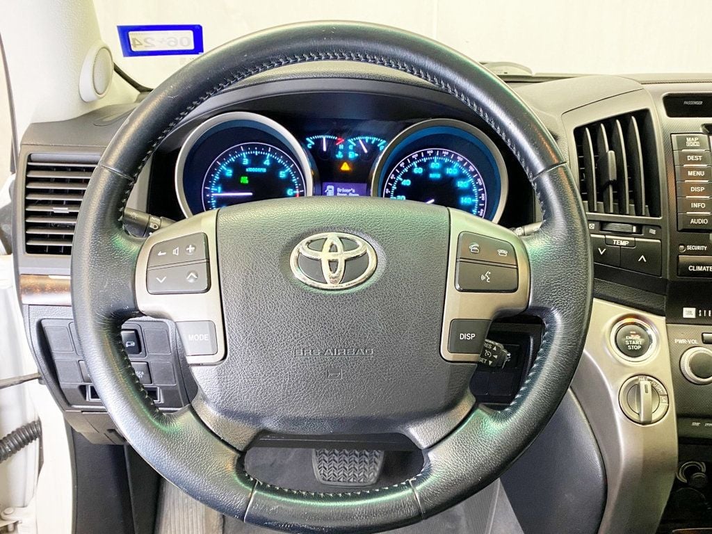 2008 Toyota Land Cruiser BASE MODEL VX - 22617934 - 27