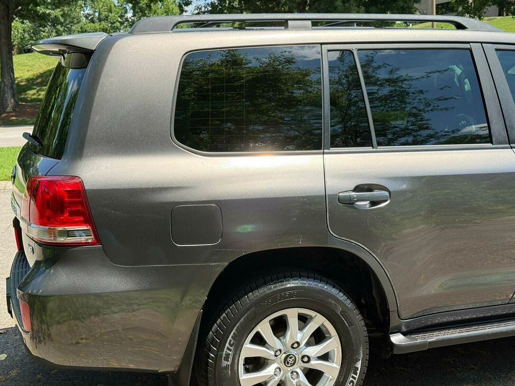 2008 Toyota Land Cruiser Upgrade Package/Cool Box/Heated Leather Seats/Tow Pkg - 23031489 - 9
