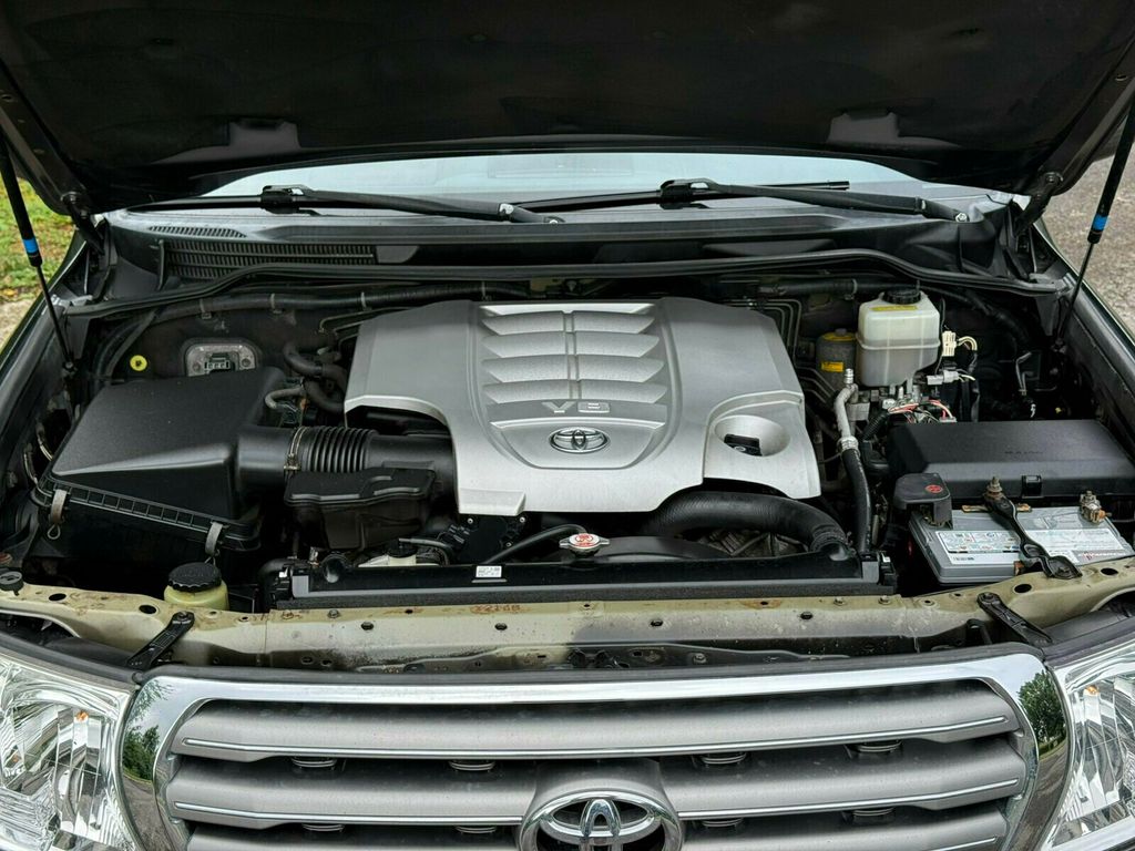 2008 Toyota Land Cruiser Upgrade Package/Cool Box/Heated Leather Seats/Tow Pkg - 23031489 - 13