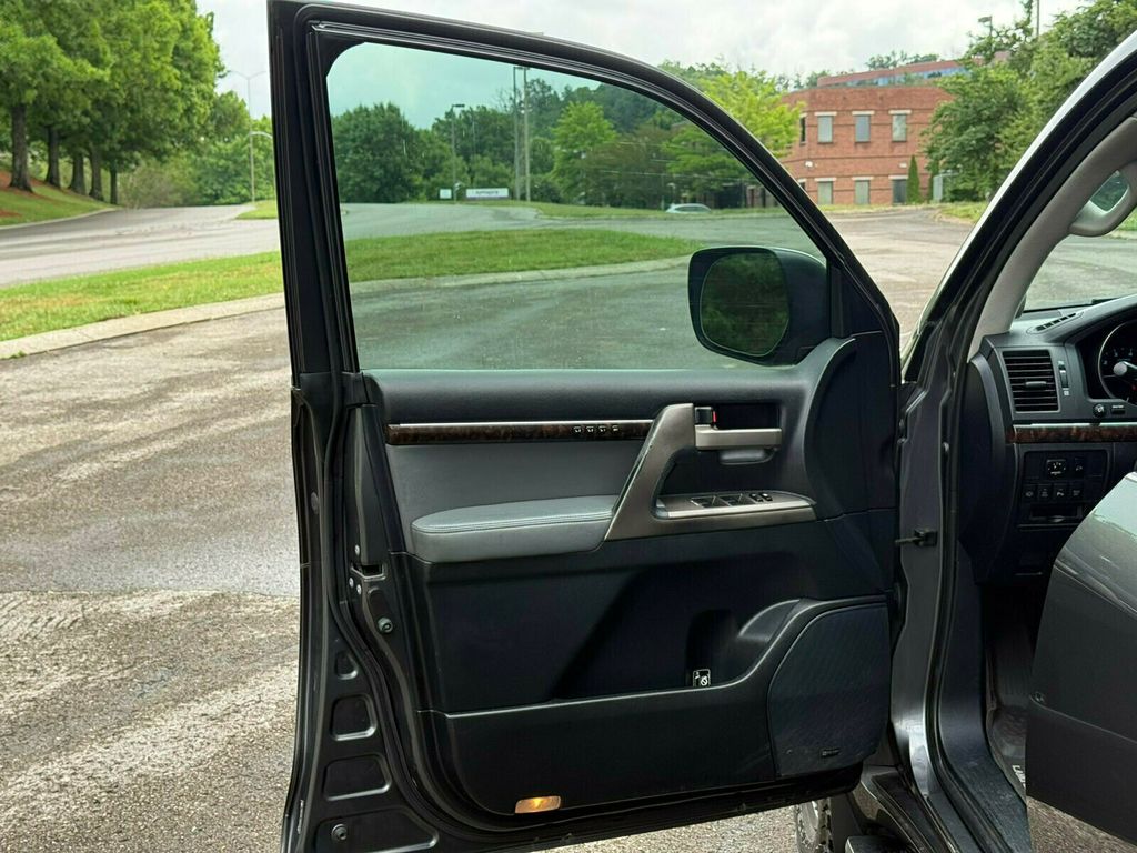 2008 Toyota Land Cruiser Upgrade Package/Cool Box/Heated Leather Seats/Tow Pkg - 23031489 - 14