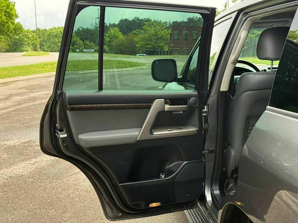 2008 Toyota Land Cruiser Upgrade Package/Cool Box/Heated Leather Seats/Tow Pkg - 23031489 - 22