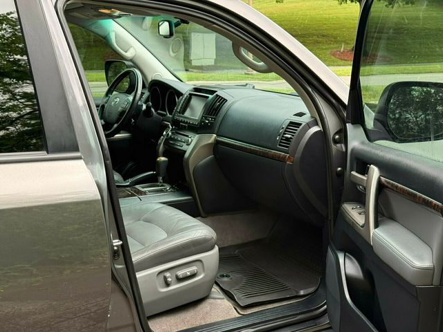 2008 Toyota Land Cruiser Upgrade Package/Cool Box/Heated Leather Seats/Tow Pkg - 23031489 - 26