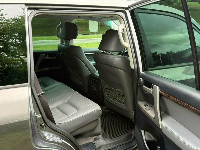 2008 Toyota Land Cruiser Upgrade Package/Cool Box/Heated Leather Seats/Tow Pkg - 23031489 - 29