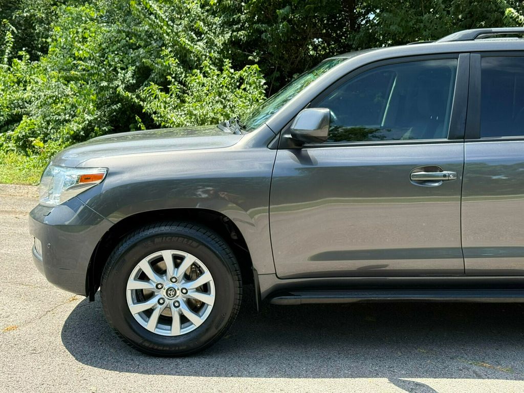 2008 Toyota Land Cruiser Upgrade Package/Cool Box/Heated Leather Seats/Tow Pkg - 23031489 - 3