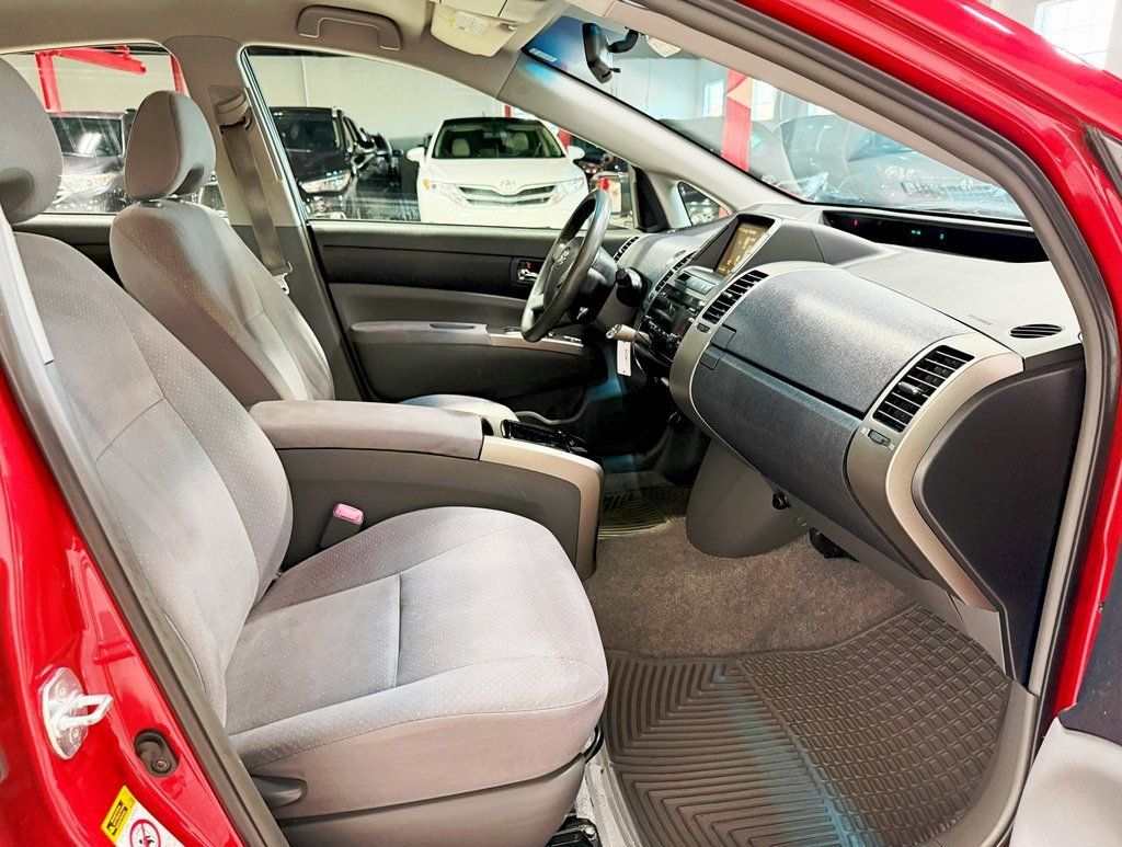 2008 Toyota Prius photo 25