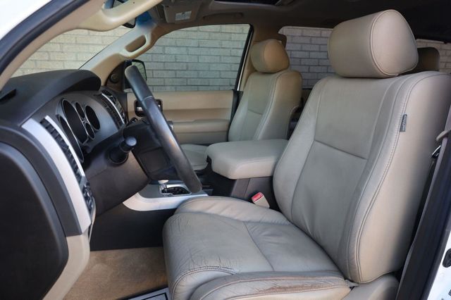 2008 Toyota Sequoia Limited - 23072901 - 16