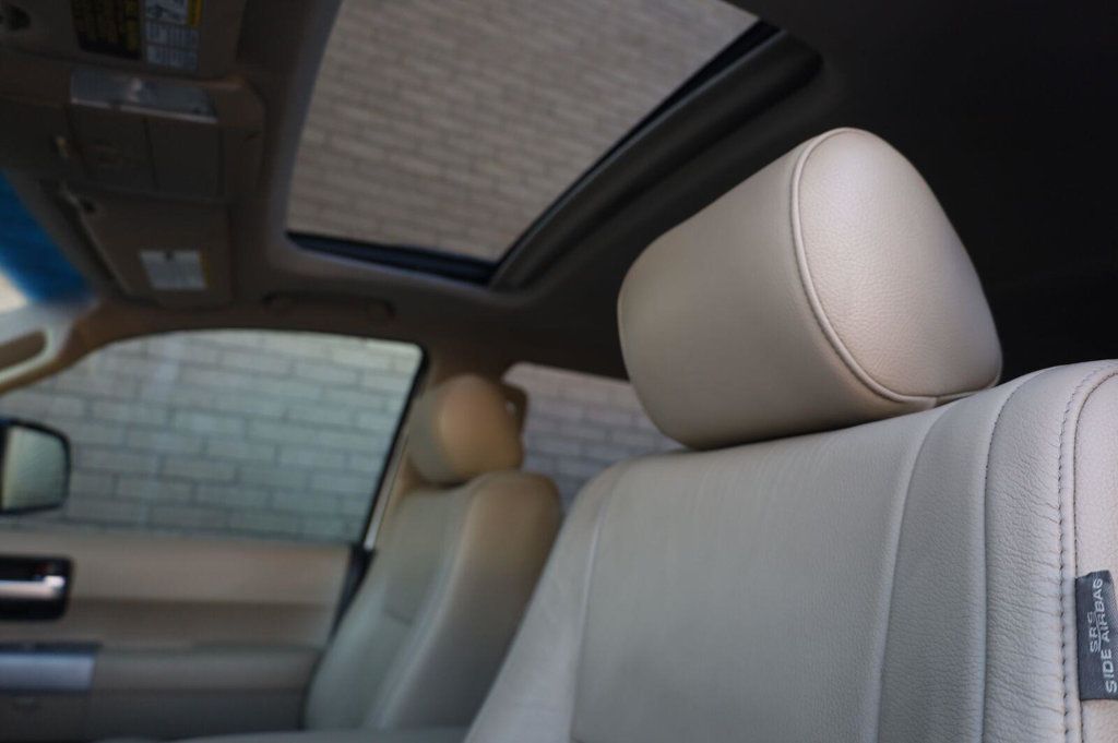 Toyota Sequoia Limited photo 19