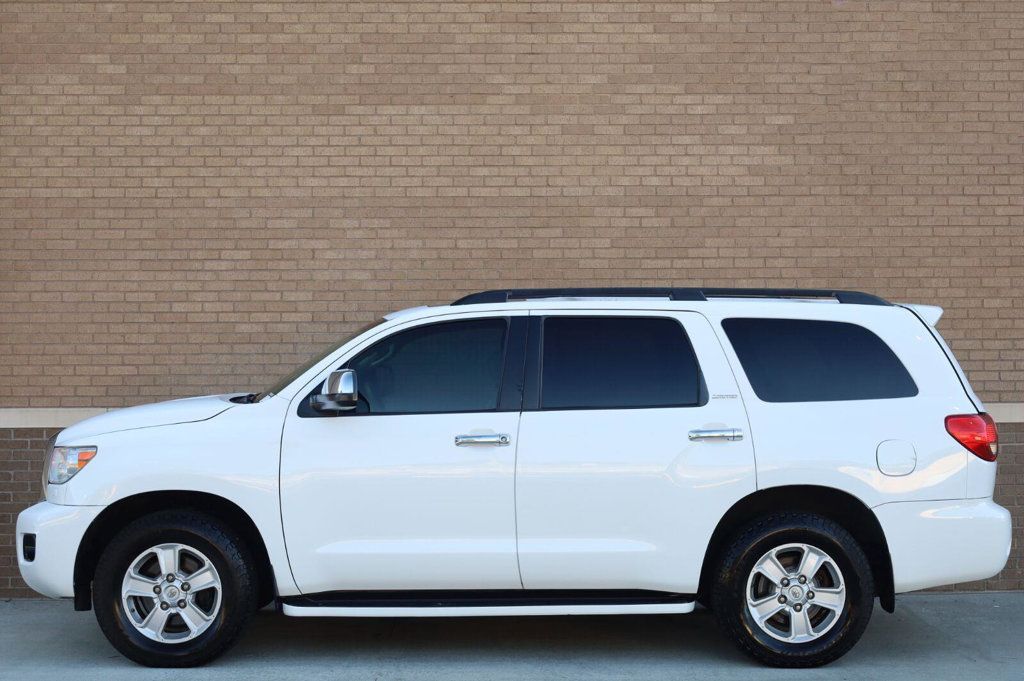 Toyota Sequoia Limited photo 2