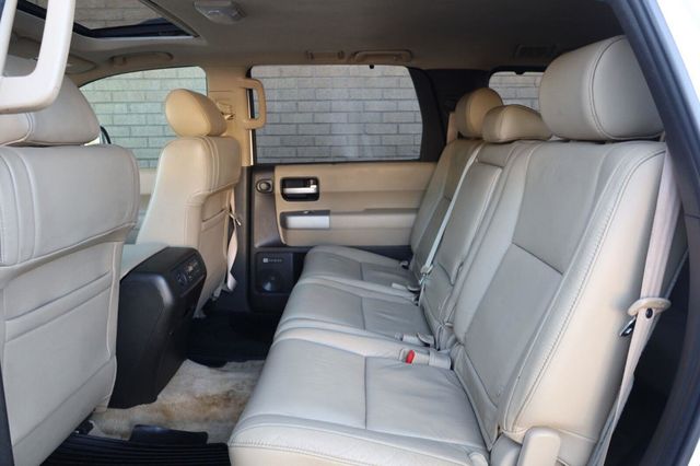 2008 Toyota Sequoia Limited - 23072901 - 20