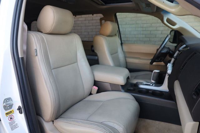 2008 Toyota Sequoia Limited - 23072901 - 29