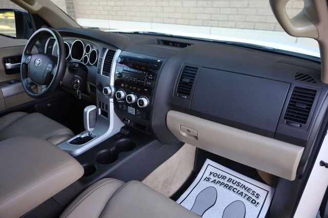 2008 Toyota Sequoia Limited - 23072901 - 30