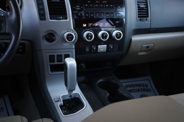 2008 Toyota Sequoia Limited - 23072901 - 43