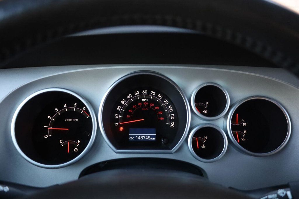 Toyota Sequoia Limited photo 49