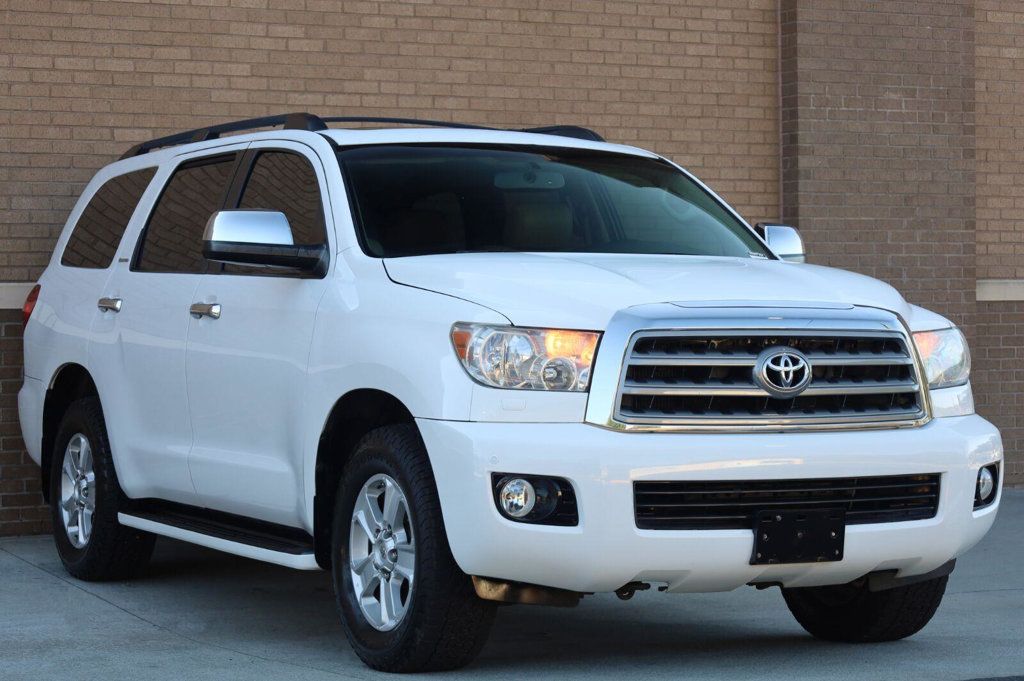 Toyota Sequoia Limited photo 7