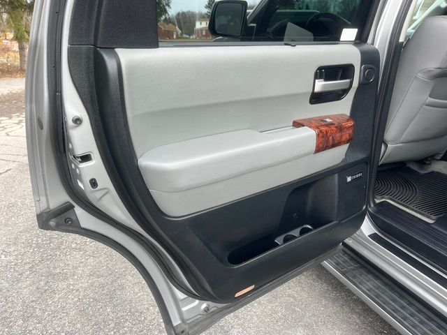 2008 Toyota Sequoia Platinum VA Rust Free Vehicle with Great Toyota Service History - 22968528 - 24