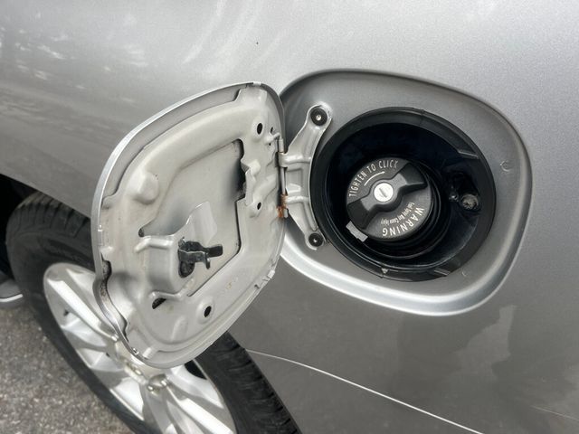 2008 Toyota Sequoia Platinum VA Rust Free Vehicle with Great Toyota Service History - 22968528 - 32