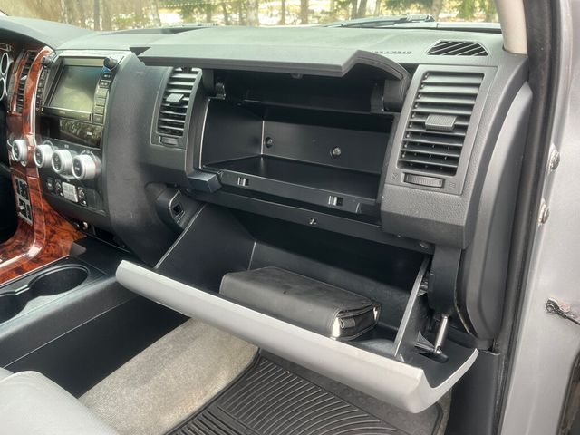 2008 Toyota Sequoia Platinum VA Rust Free Vehicle with Great Toyota Service History - 22968528 - 57