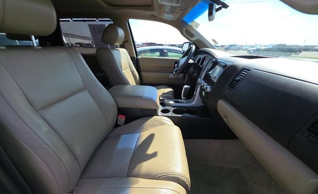 2008 Toyota Sequoia RWD 4dr LV8 6-Speed Automatic Ltd - 23009952 - 6